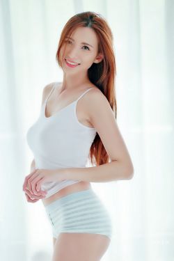 女生搞鸡